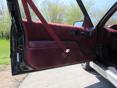 Used 1991 Chevrolet Lumina Euro FWD image 15