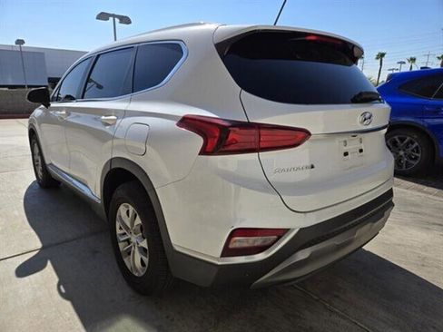 Used 2019 Hyundai Santa Fe SE image 3