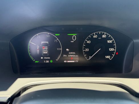Used 2024 Honda CR-V Sport Touring image 5