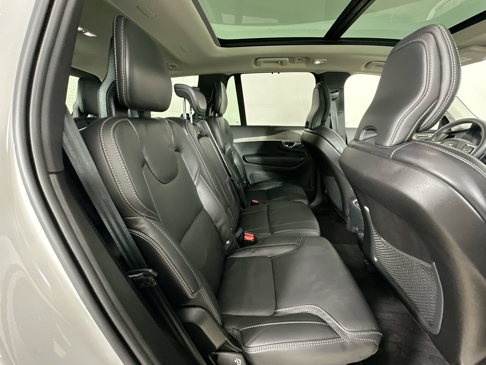 Certified 2024 Volvo XC90 B6 Ultimate w/ Protection Package Premier AWD/4WD image 41