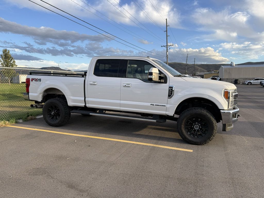 Used 2018 Ford F350 Lariat w/ Lariat Ultimate Package AWD/4WD image 4