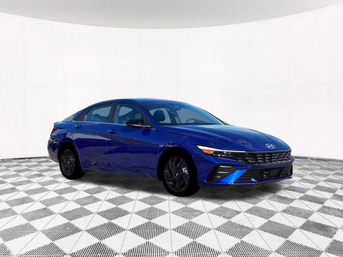 New 2026 Hyundai Elantra SEL Sport Premium FWD image 15