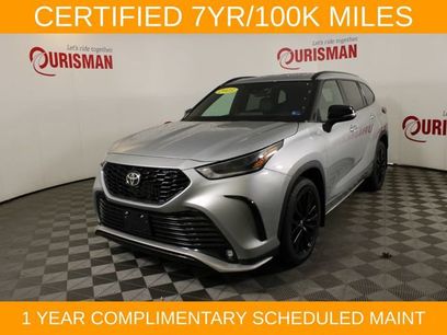 Used 2023 Toyota Highlander XSE