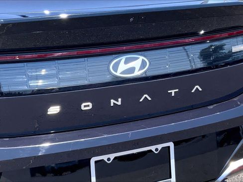 Used 2025 Hyundai Sonata SEL FWD image 10