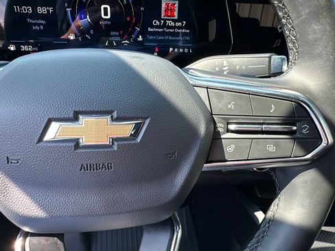 Used 2026 Chevrolet Equinox LT FWD image 26