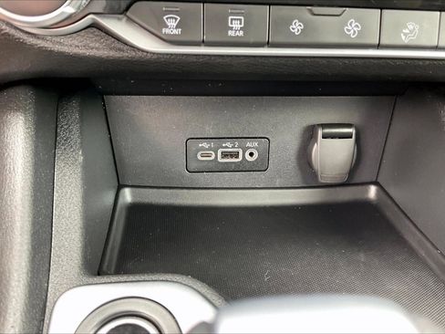 Used 2022 Nissan Sentra SV w/ All-Weather Package image 31