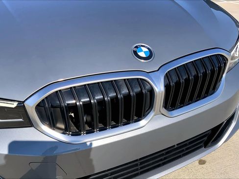 Certified 2023 BMW 330i Sedan image 30