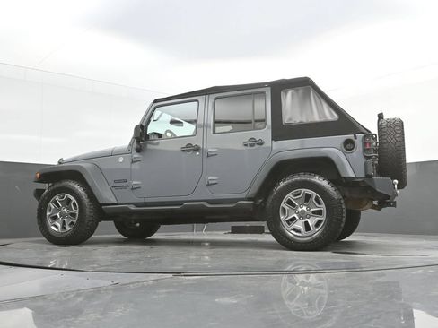 Used 2015 Jeep Wrangler Unlimited Sport w/ Quick Order Package 24S AWD/4WD image 35