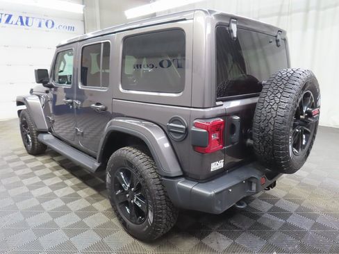 Used 2021 Jeep Wrangler Unlimited Sahara image 5
