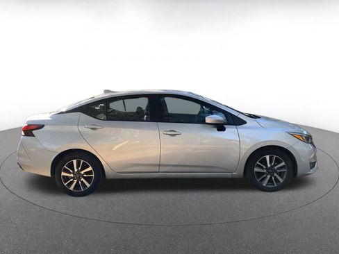 Used 2025 Nissan Versa SV image 8