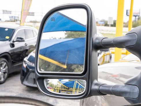 Used 2004 Ford F250 XL image 34