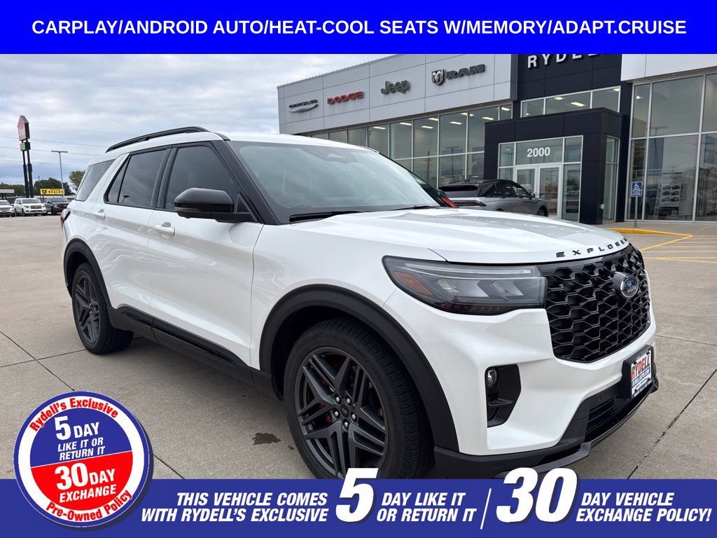 Used 2025 Ford Explorer ST AWD/4WD image 1