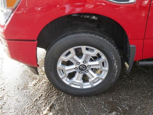 Certified 2024 Nissan Titan SV w/ SV Convenience Package image 9