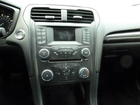 Used 2018 Ford Fusion SE w/ Equipment Group 201A AWD/4WD image 13