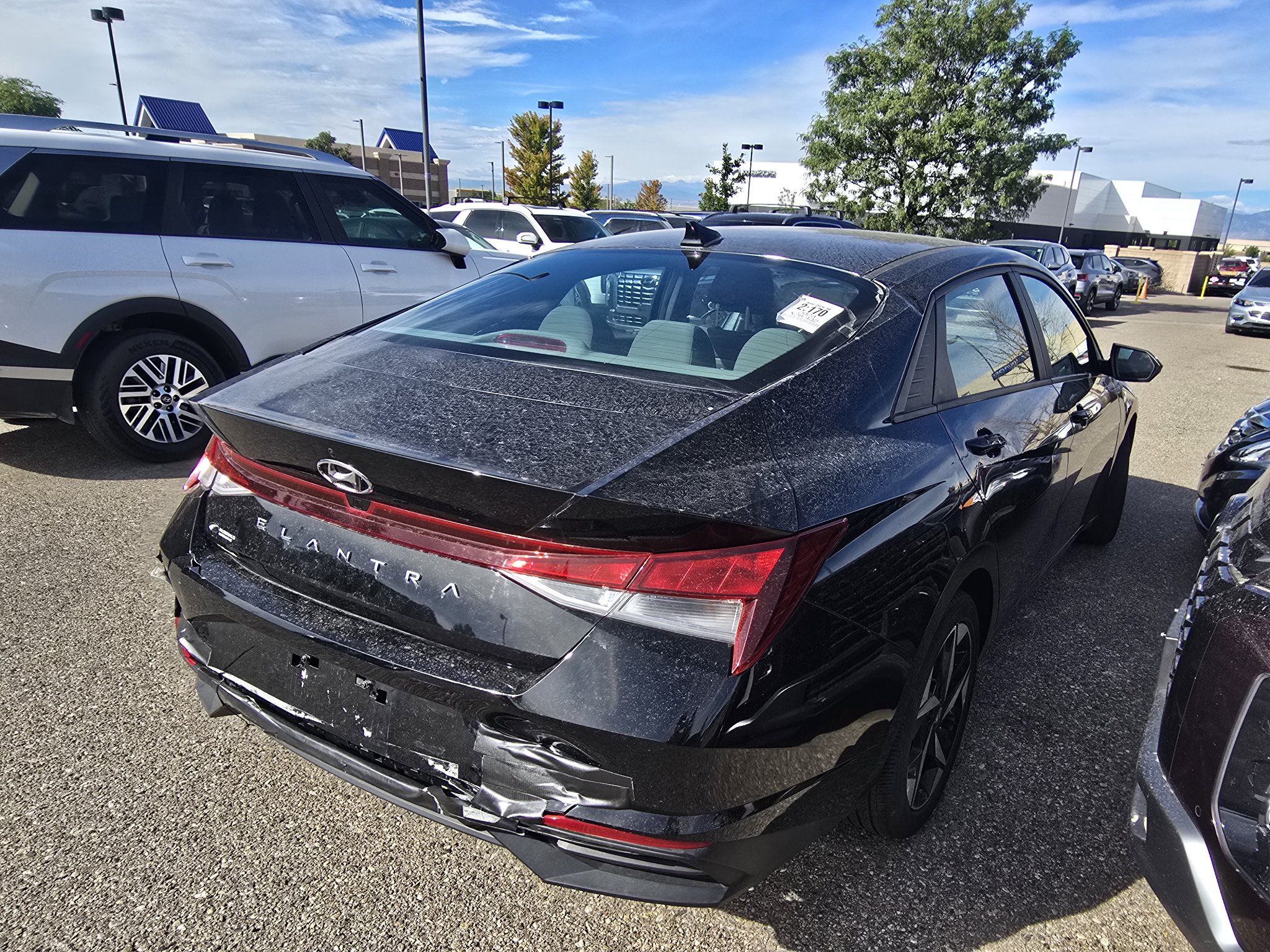 Used 2023 Hyundai Elantra SEL w/ Convenience Package FWD image 6