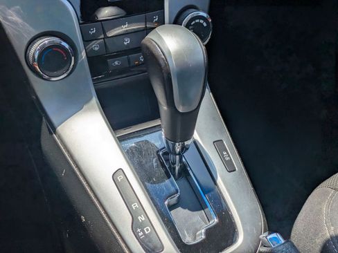 Used 2012 Chevrolet Cruze Eco FWD image 22