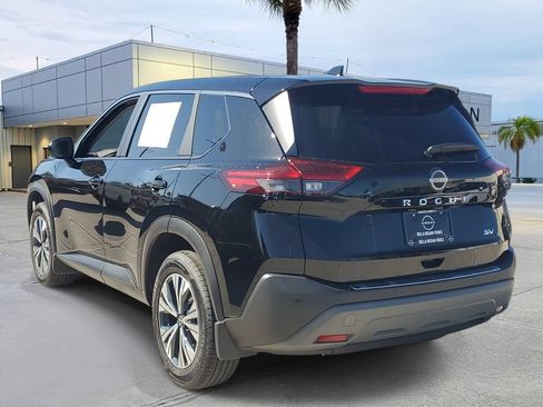 Certified 2023 Nissan Rogue SV FWD image 4