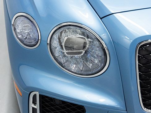 New 2026 Bentley Flying Spur Plug-In Hybrid image 8