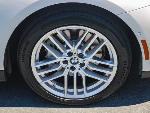 Used 2024 BMW 530i w/ Convenience Package RWD image 11