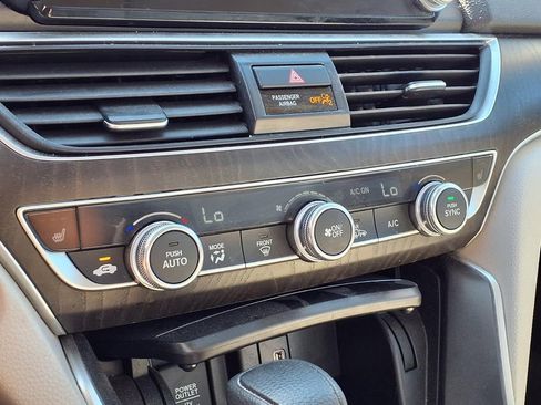 Used 2020 Honda Accord EX image 22