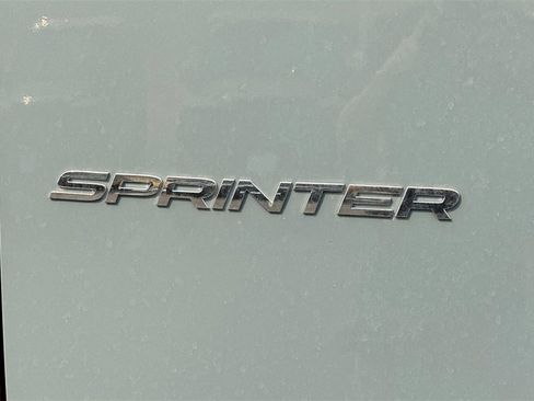 Used 2024 Mercedes-Benz Sprinter 2500 image 25
