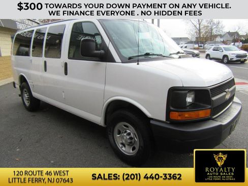 Used 2015 Chevrolet Express 2500 LS image 3