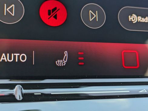 New 2026 Volkswagen Tiguan SE R-Line image 22