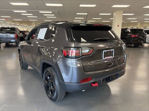 Used 2023 Jeep Compass Trailhawk w/ Trailhawk Elite Group AWD/4WD image 5