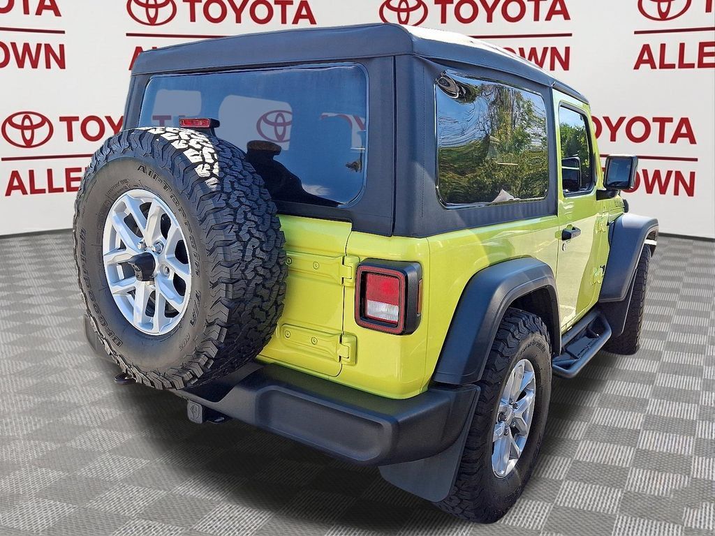Used 2023 Jeep Wrangler Sport AWD/4WD image 8