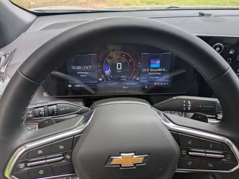 New 2026 Chevrolet Equinox LT FWD image 14