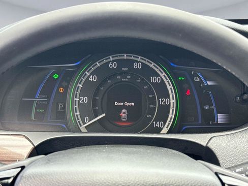 Certified 2017 Honda Accord Touring image 30