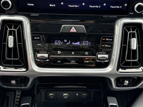 Used 2022 Kia Sorento SX Prestige image 17