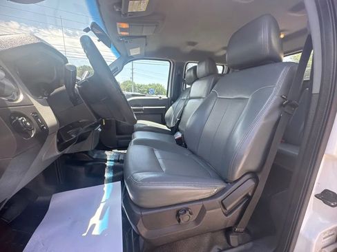 Used 2016 Ford F550 2WD Crew Cab Super Duty image 11