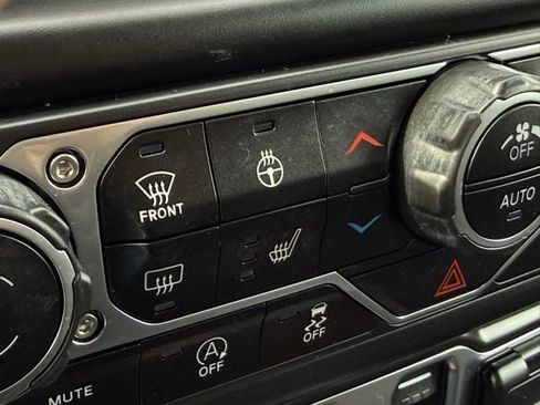 Used 2022 Jeep Gladiator Sport AWD/4WD image 26