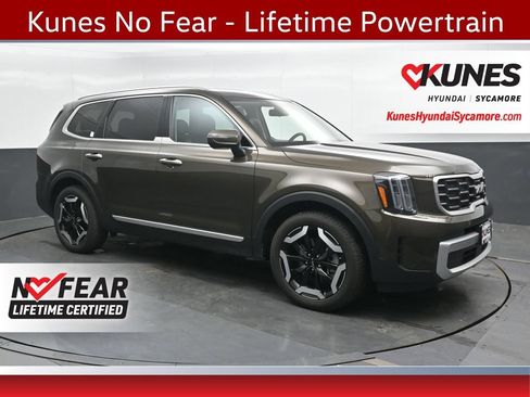 Used 2025 Kia Telluride S AWD/4WD image 1