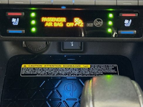 Used 2021 Toyota RAV4 XSE w/ Premium Package image 21