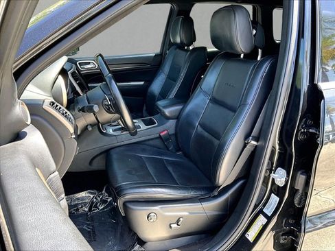 Used 2016 Jeep Grand Cherokee Summit w/ Platinum Series Group RWD image 27