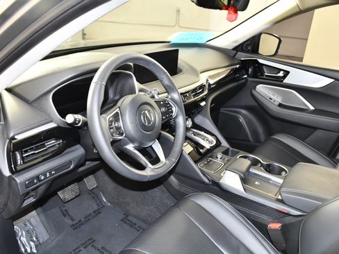 Certified 2024 Acura MDX SH-AWD w/ Technology Package image 2