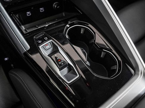 Certified 2025 Audi Q5 Premium Plus AWD/4WD image 19
