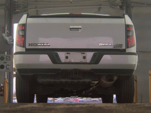 Used 2014 Honda Ridgeline Sport image 7