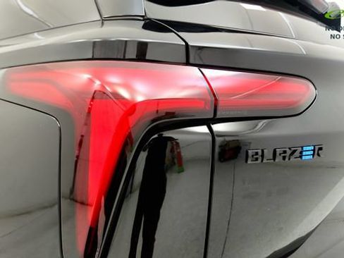 Used 2024 Chevrolet Blazer EV RS AWD/4WD image 28