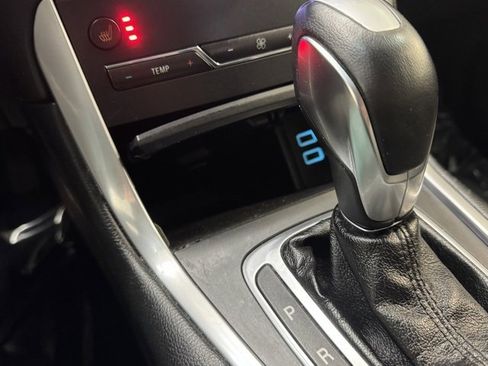 Used 2018 Ford Edge Titanium w/ Technology Package image 20