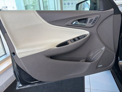 Used 2024 Chevrolet Malibu LT FWD image 10
