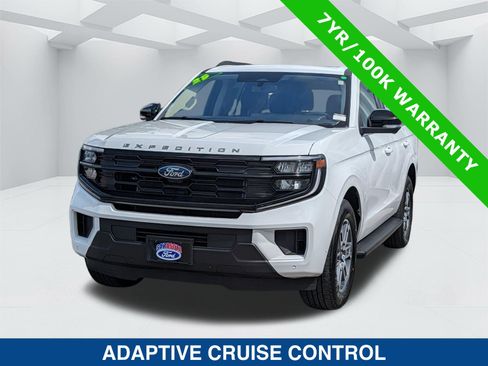 Certified 2025 Ford Expedition Active RWD image 8
