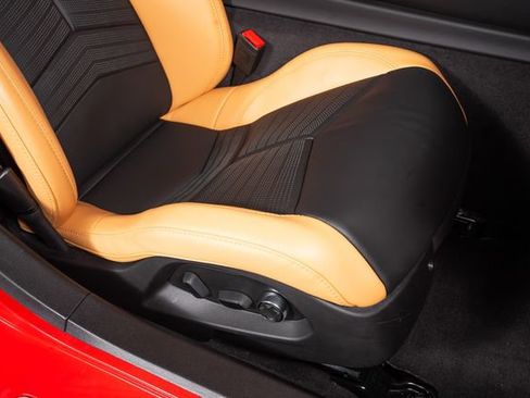 Used 2024 Chevrolet Corvette Stingray Premium Cpe w/ Z51 Performance Package RWD image 50