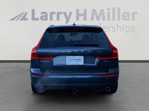 Used 2018 Volvo XC60 T6 Momentum w/ Convenience Package image 4