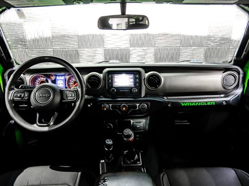 Used 2020 Jeep Wrangler Unlimited Sport AWD/4WD image 11