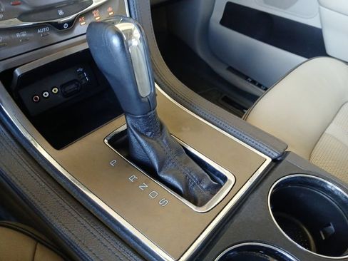 Used 2015 Lincoln MKX FWD w/ Equipment Group 102A image 21