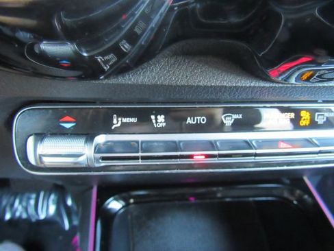 Used 2022 Mercedes-Benz GLB 250 w/ Premium Package Lite image 47