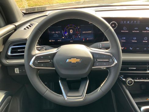 New 2026 Chevrolet Traverse LT w/ LPO, Floor Liner Package AWD/4WD image 17